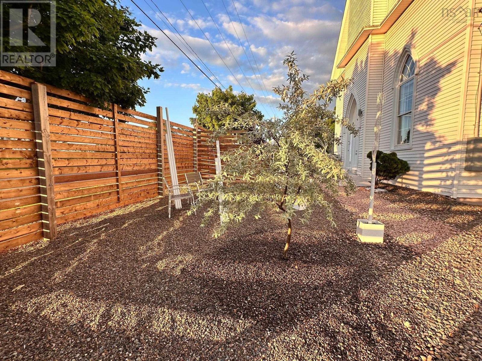 For sale 8096 Highway 215 Highway, Selma, Nova Scotia B0N1T0