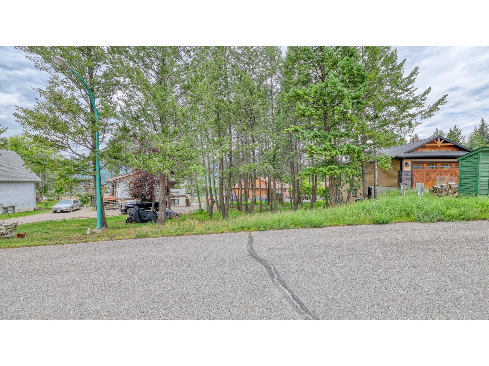 For sale 7315 GLACIER DRIVE, Radium Hot Springs, British Columbia