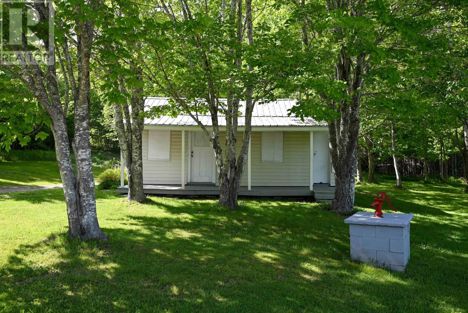 4437/4439 West Lake Ainslie Road, West Lake Ainslie, Nova Scotia B0E3M0