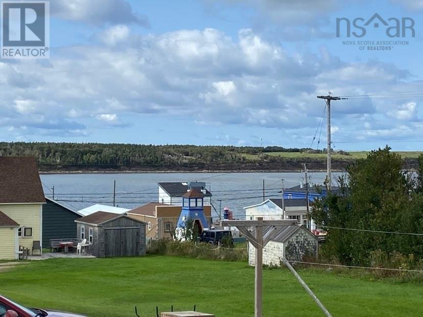 For sale 21 Chemin Poirier Road, Chéticamp, Nova Scotia B0E1H0