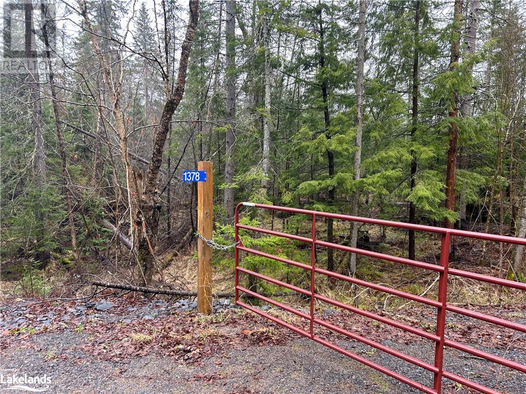 For sale 1378 NORTH MARY LAKE Road, Huntsville, Ontario P1H2J3