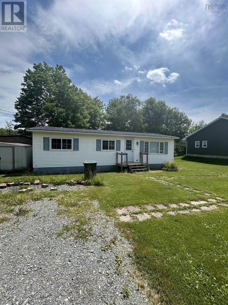For sale 27 Green Road Extension, Lantz, Nova Scotia B2S1S3