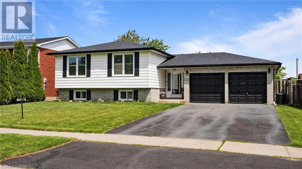 For sale 133 SYMPATICA Crescent, Brantford, Ontario N3P1K3 40639313
