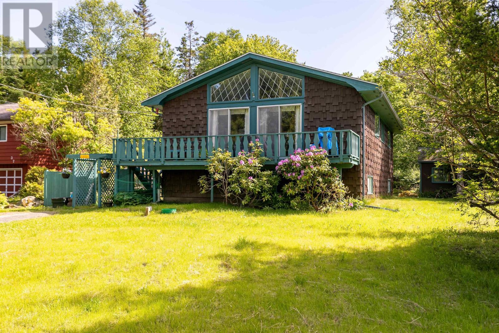 For sale 33 Downie Drive, Head Of St. Margarets Bay, Nova Scotia