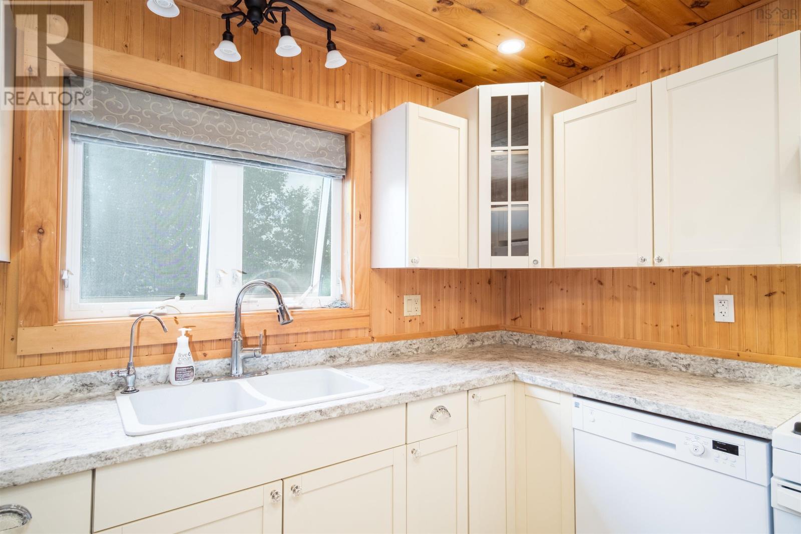 For sale 2811 Highway 395, East Lake Ainslie, Nova Scotia B0E3M0