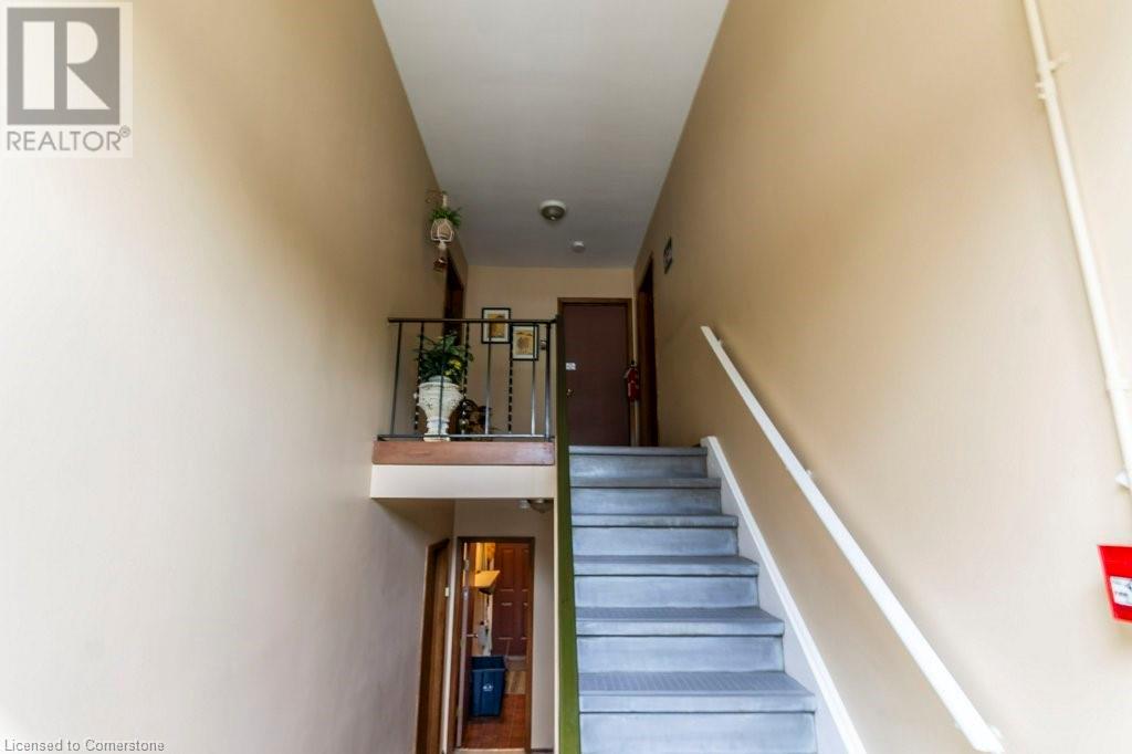 À vendre 256 ELLIOTT Street, Cambridge, Ontario N1R2L3 40644770