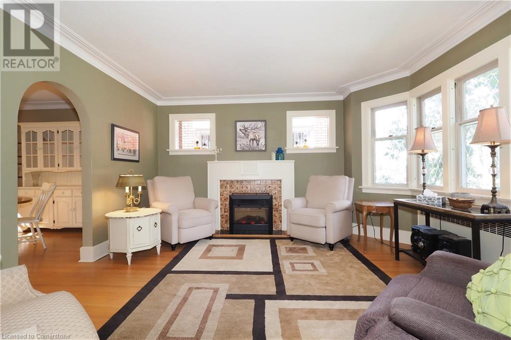 À vendre 151 PANDORA Avenue N, Kitchener, Ontario N2H3C7 40644446