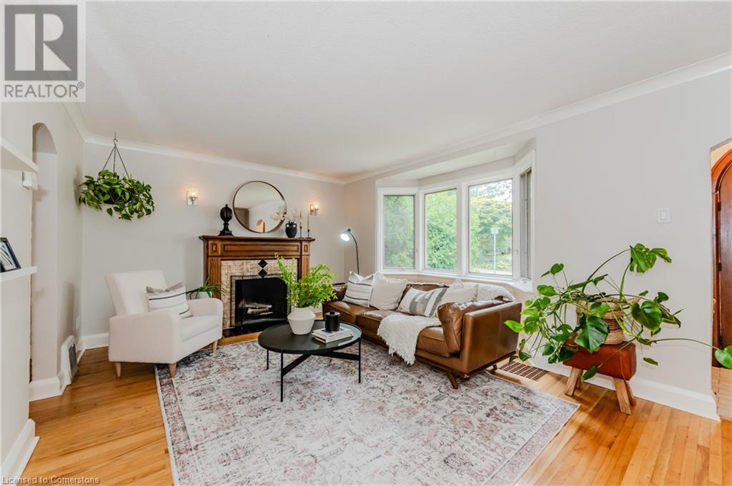 For sale 163 KRUG Street, Kitchener, Ontario N2H2Y3 40642262