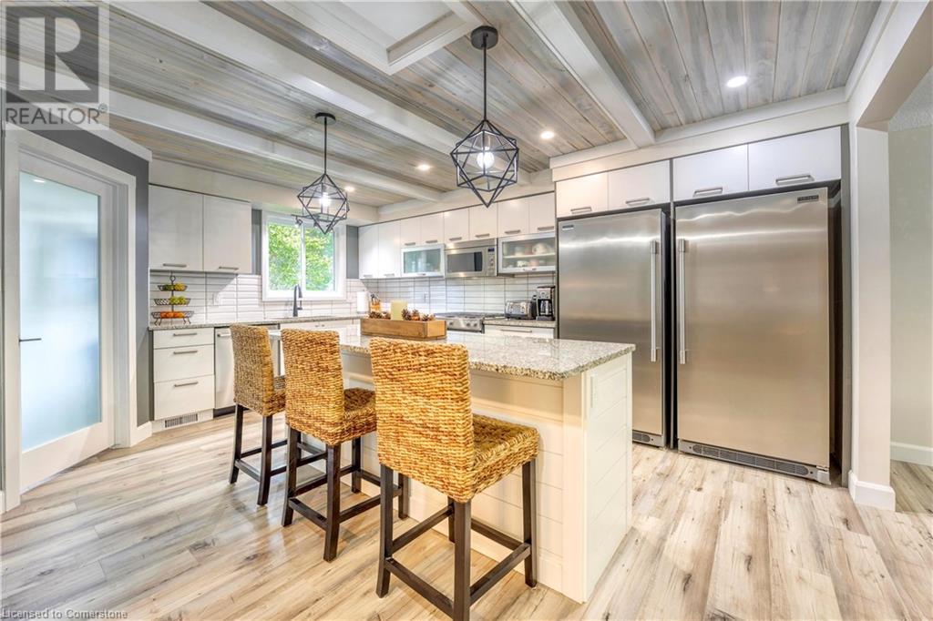 À vendre 6723 CARDINAL Lane, Camlachie, Ontario N0N1T0 40645681