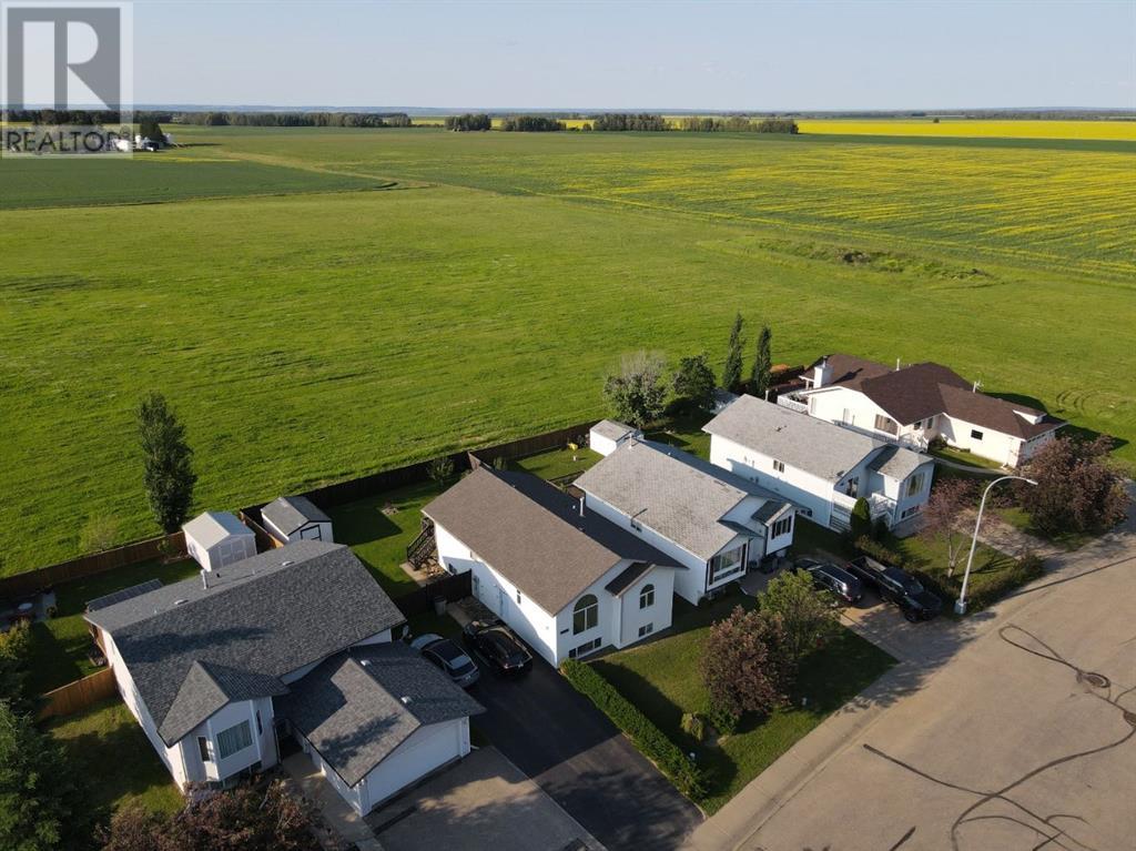 For sale: 4412 56 Avenue, High Prairie, Alberta T0G1E0 - A2146827 ...