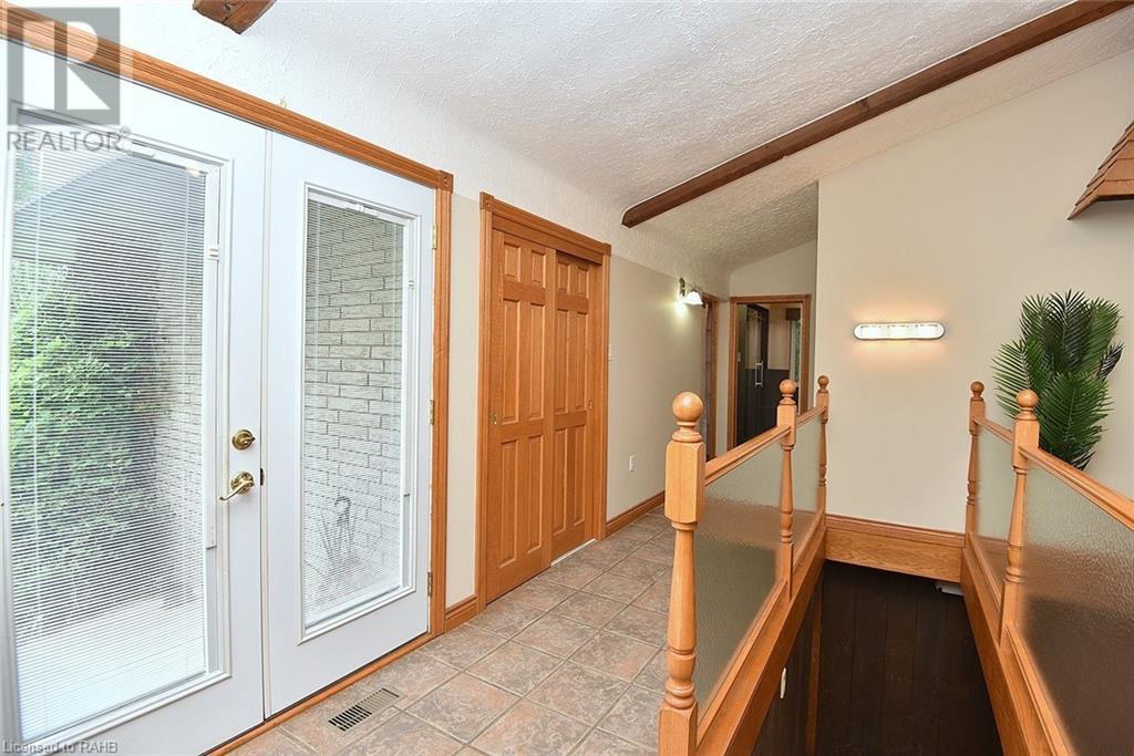 À vendre 731 Old Hwy 8, Rockton, Ontario L0R1X0 XH4197284 REALTOR.ca