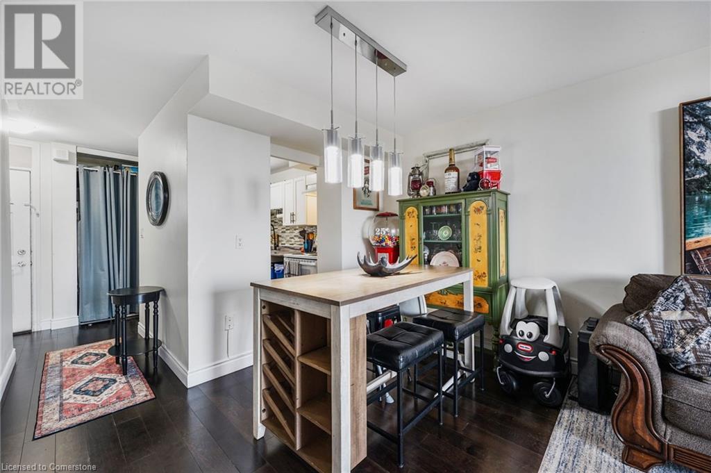 For sale 350 Quigley Road Unit 749, Hamilton, Ontario L8K5N2