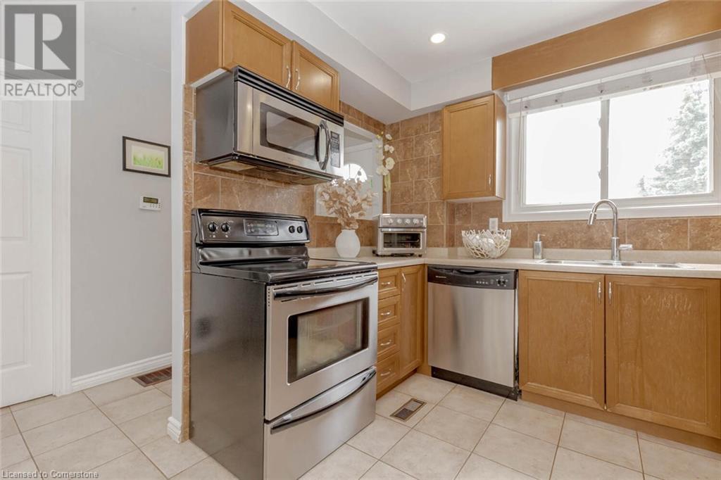 For sale 120 Quigley Road, Hamilton, Ontario L8K6L4 XH4201079