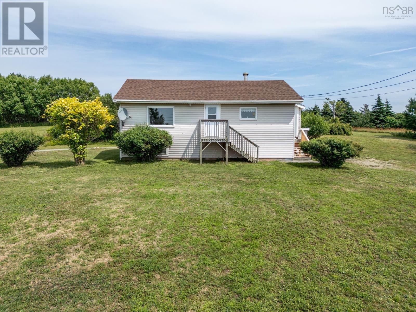 For sale 8720 Highway 1, Meteghan Centre, Nova Scotia B0W2L0