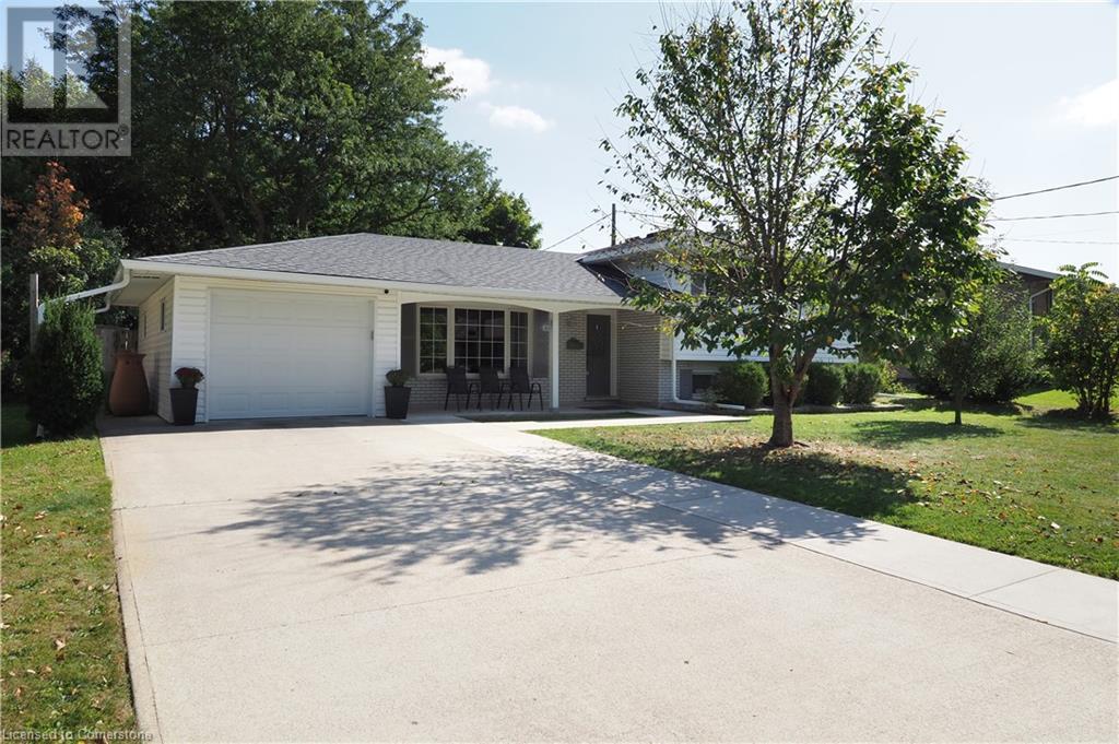 For sale 385 GREENBROOK Drive, Kitchener, Ontario N2M4K1 40650024