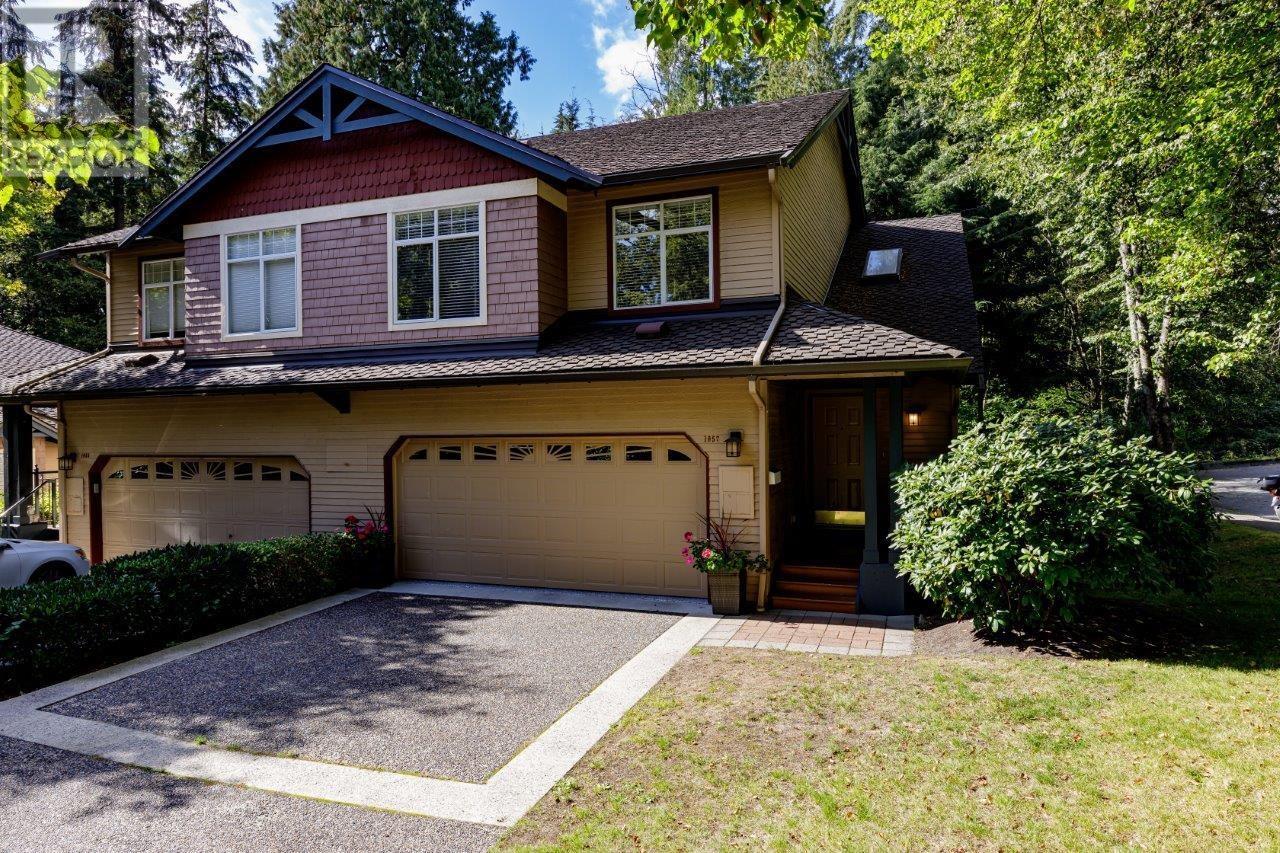 For sale 1057 STRATHAVEN DRIVE, North Vancouver, British Columbia