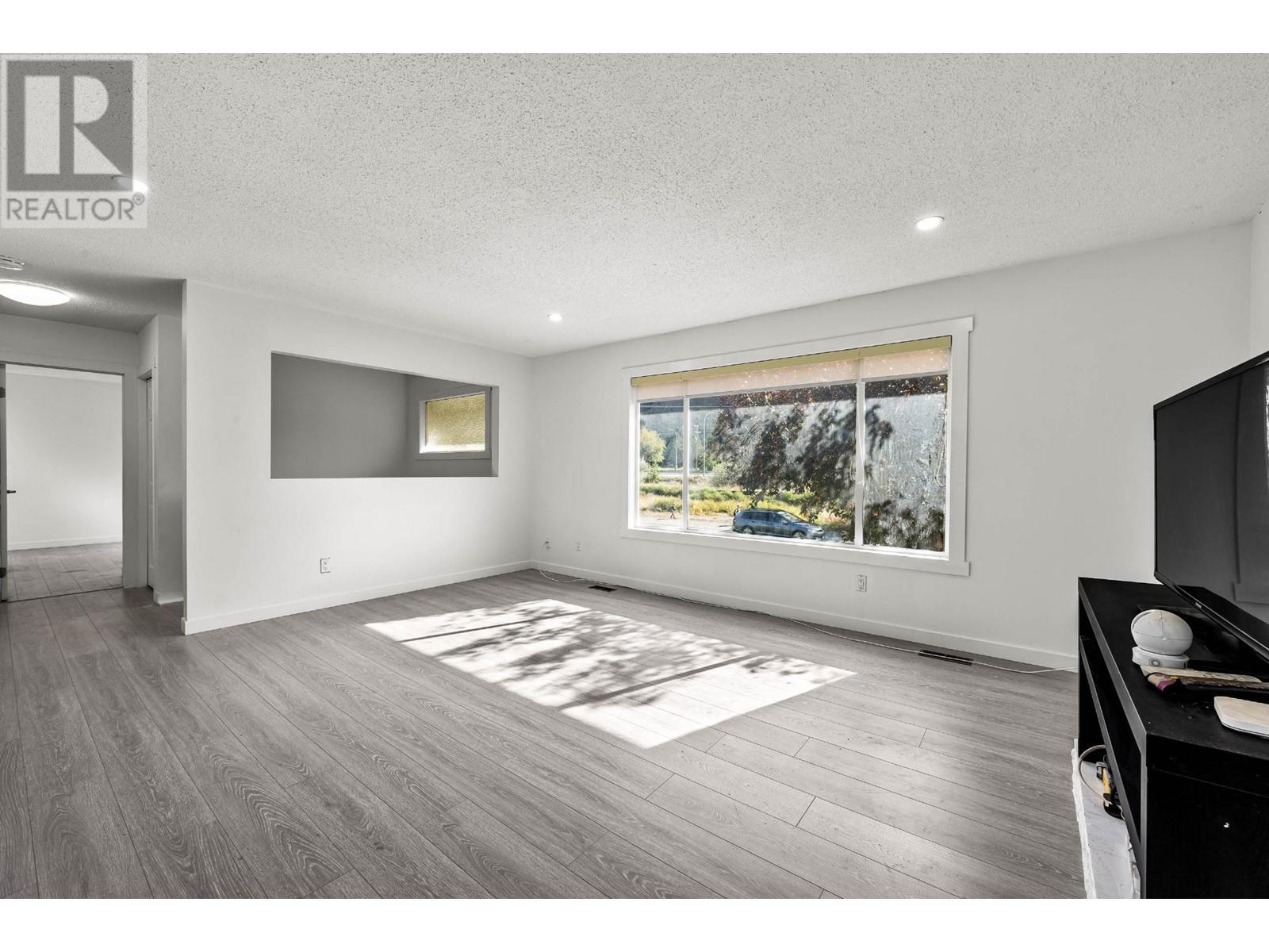 For sale 6666 FURRER ROAD, Kamloops, British Columbia V2C4V6 181072