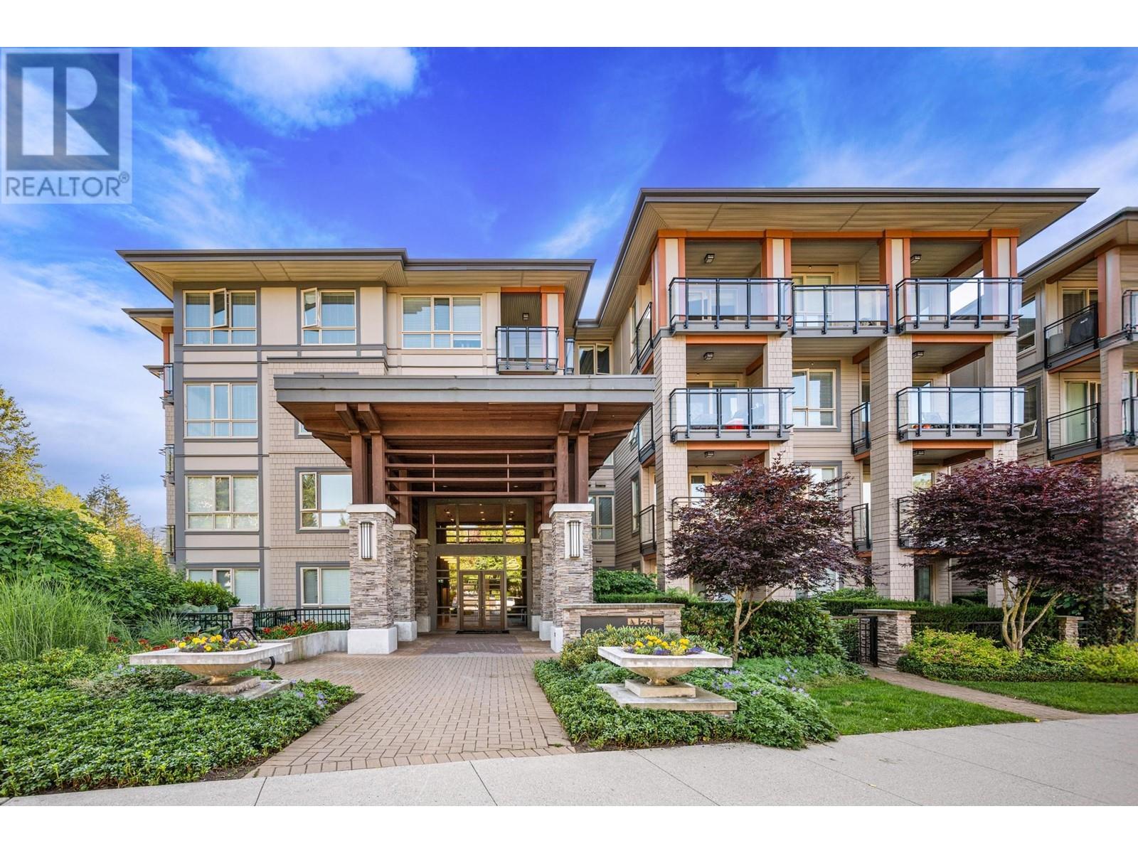 For sale 301 3399 NOEL DRIVE, Burnaby, British Columbia V3J0G8