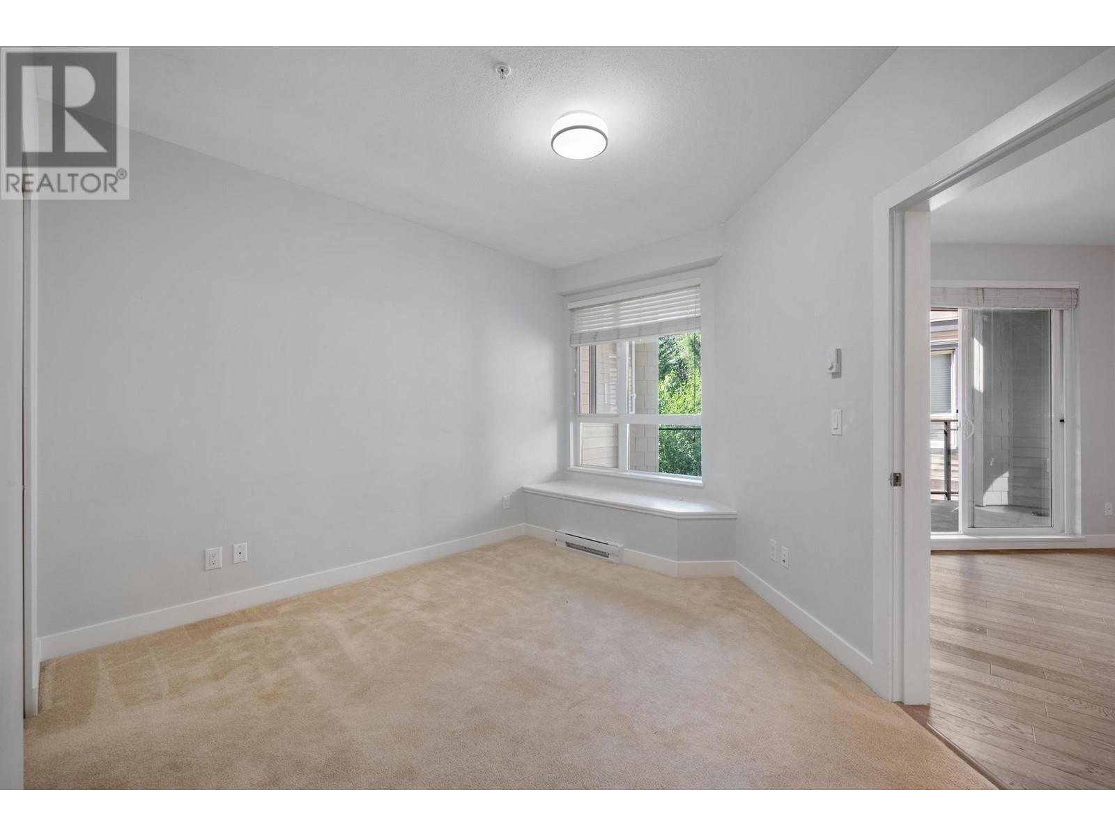 For sale 301 3399 NOEL DRIVE, Burnaby, British Columbia V3J0G8