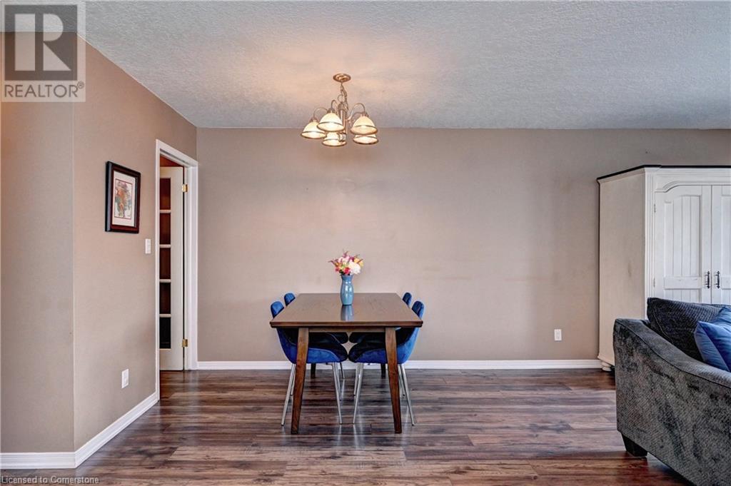 À vendre 18 HYDE Road, Stratford, Ontario N5A7Z4 40654896 REALTOR.ca