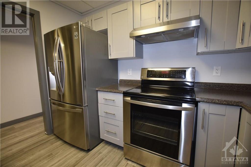 À louer 1600 LAPERRIERE AVENUE UNIT200B, Ottawa, Ontario K1Z1B7