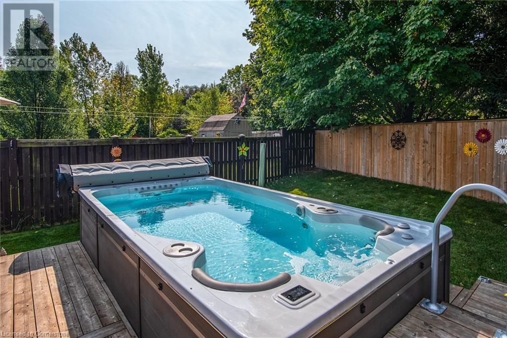 À vendre 181 DOON MILLS Drive, Kitchener, Ontario N2P2S1 40657849