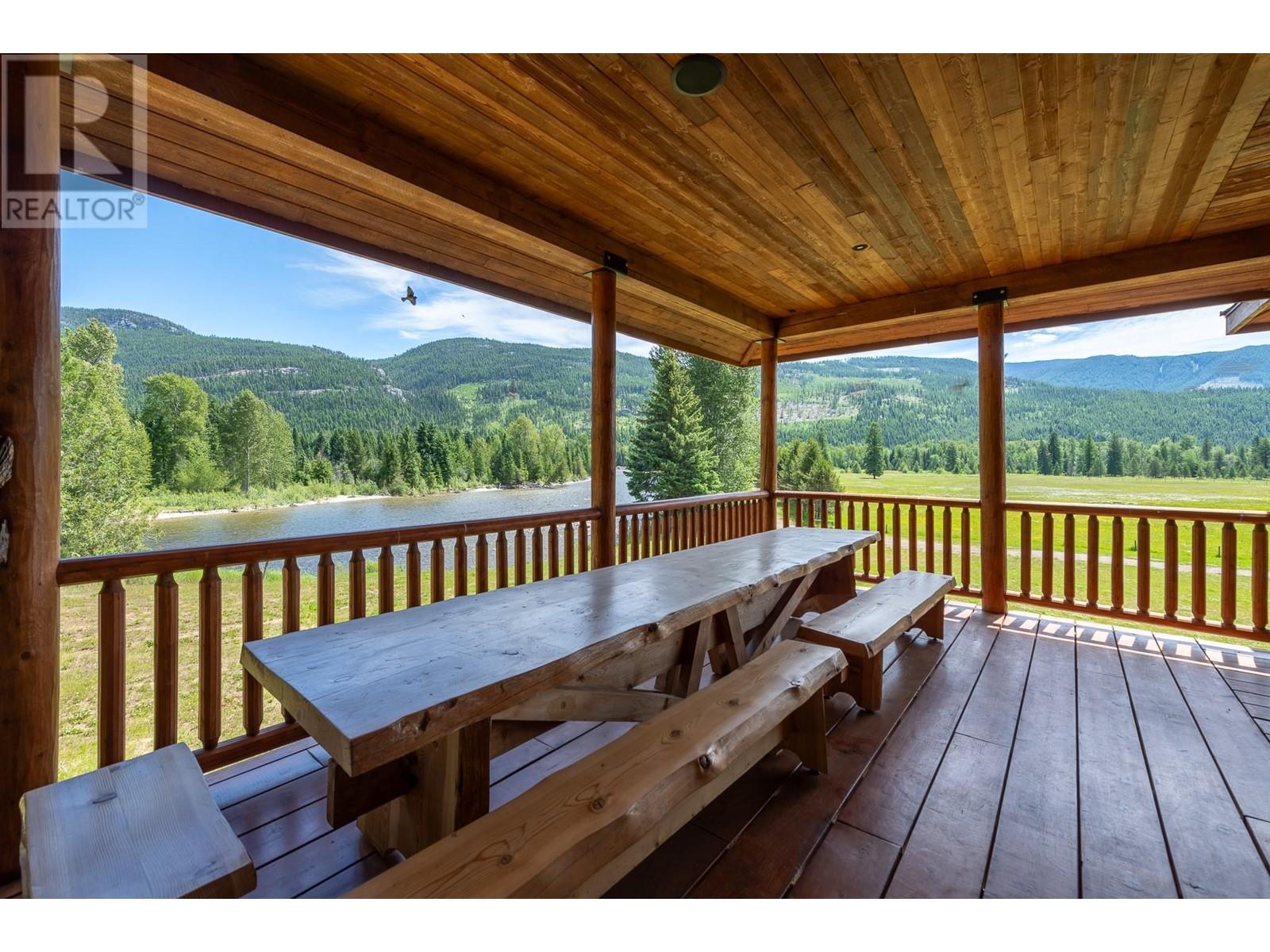 For sale: 8580 Christian Valley Road, Westbridge, British Columbia ...