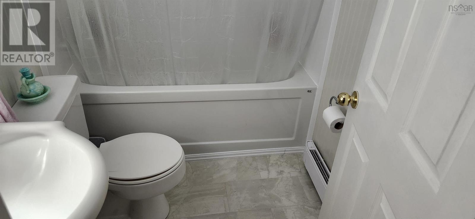 For sale 18 Campbell Street, Sydney, Nova Scotia B1P1E9 202424261