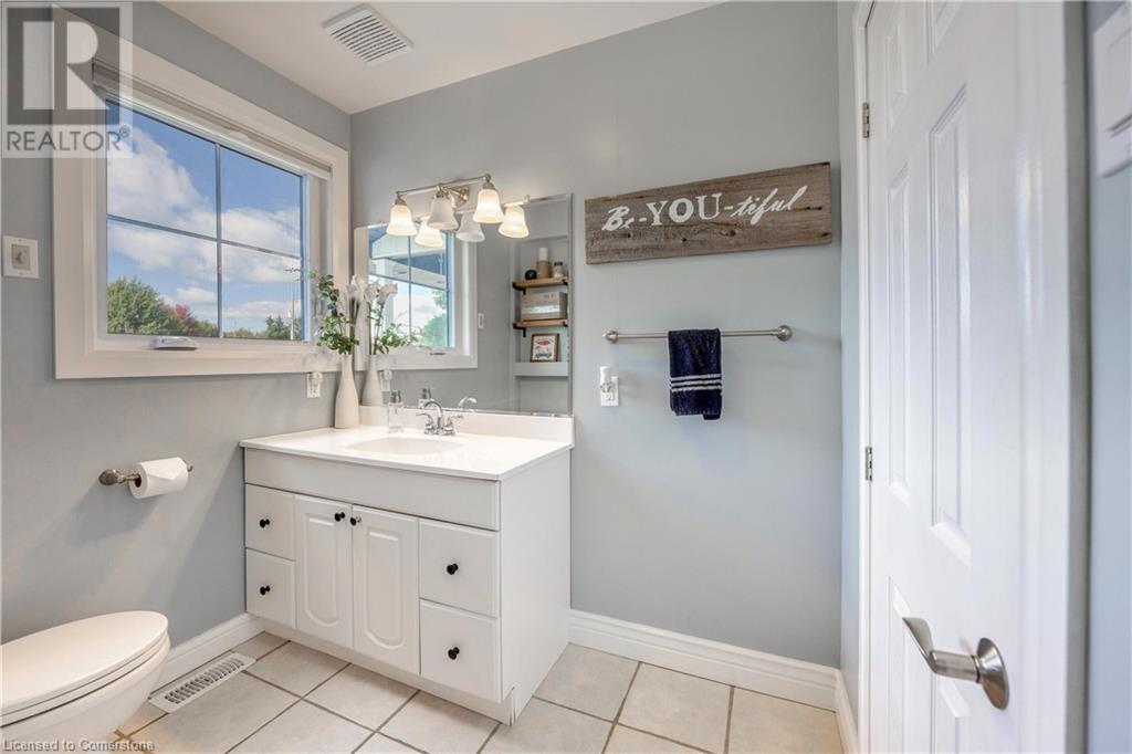 For sale 6730 O'BANWELL Street, Camlachie, Ontario N0N1E0 40660833