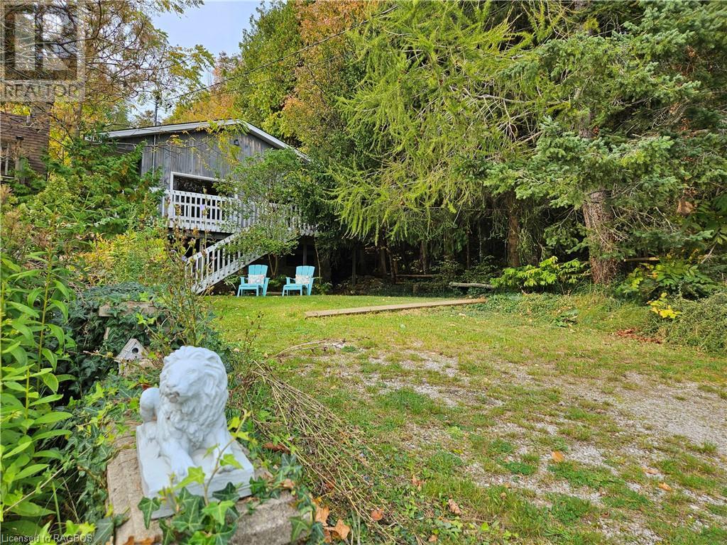 À vendre 28 HELEN Street, Lions Head, Ontario N0H1W0 40661051