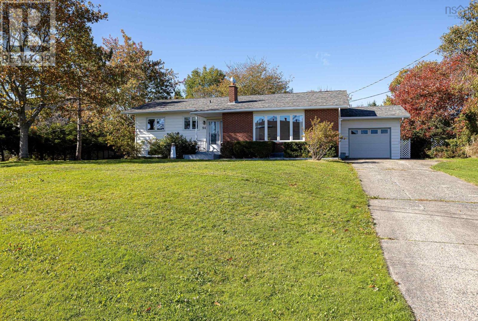 À vendre 94 St. Paul's Avenue, Herring Cove, NouvelleÉcosse B3V1H6