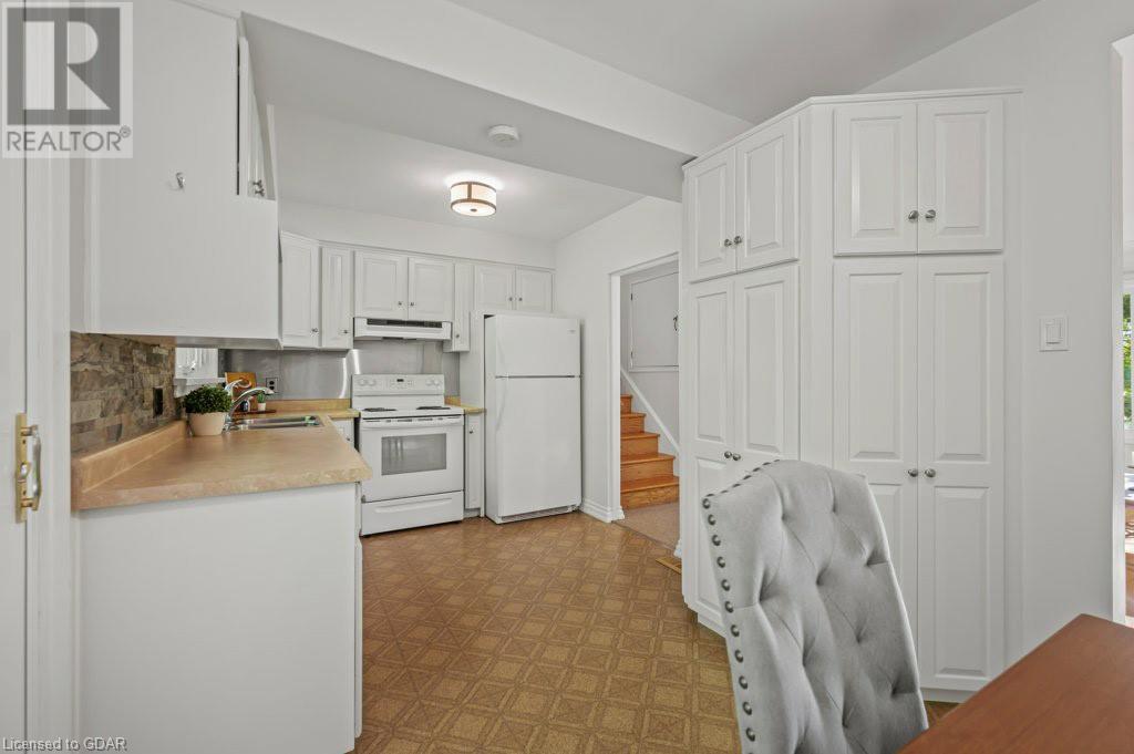 À vendre 25 CALLANDER Drive, Guelph, Ontario N1E4H3 40663803