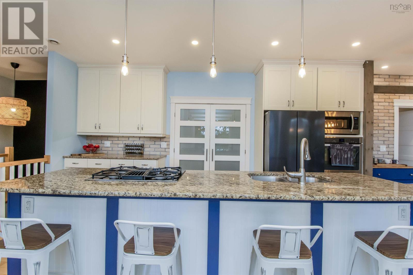 For sale 250 Rolling Hills Drive, Waverley, Nova Scotia B2R1B5