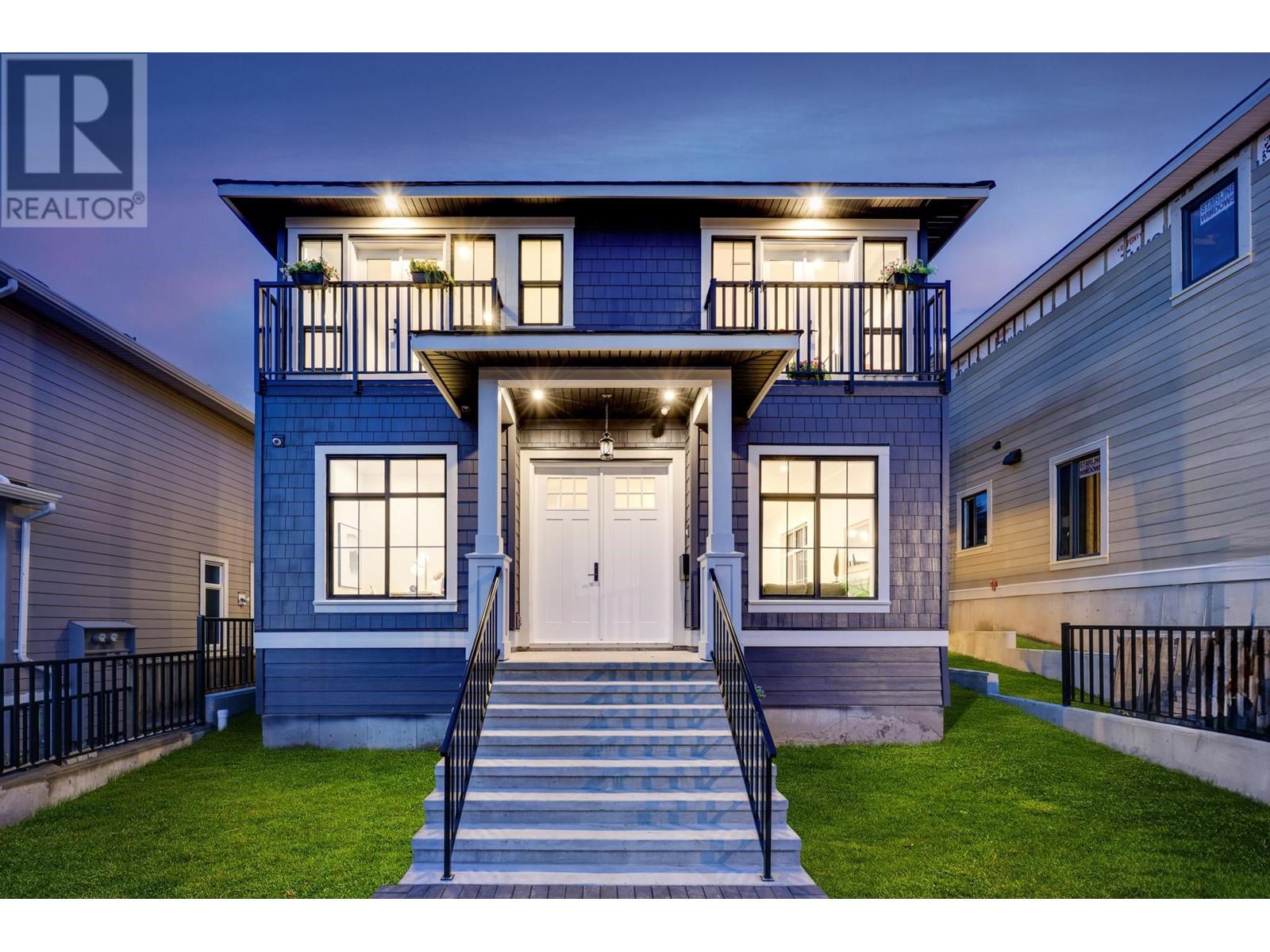 For sale 101 761 EDGAR AVENUE, Coquitlam, British Columbia V3K2J3