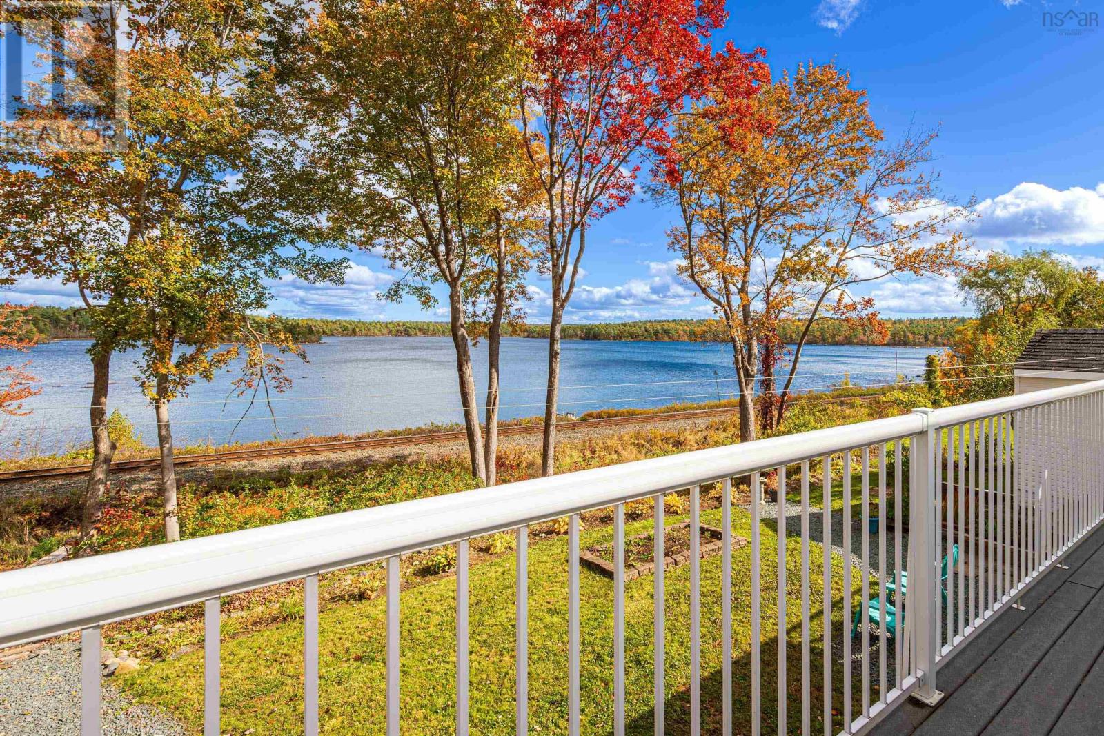 For sale 156 Lakeview Road, Lakeview, Nova Scotia B4C4C7 202424842