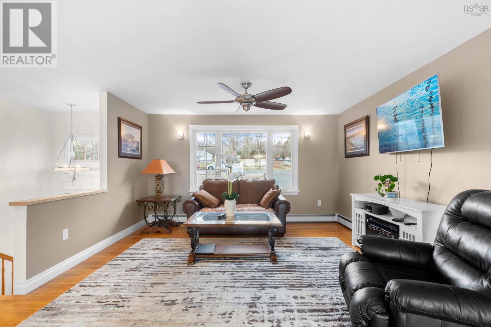 For sale 122 Lakeview Road, Lakeview, Nova Scotia B4C4C7 202424858