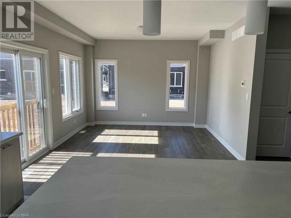 À louer 3249 DOMINION Road, Fort Erie, Ontario L0S1N0 40658903