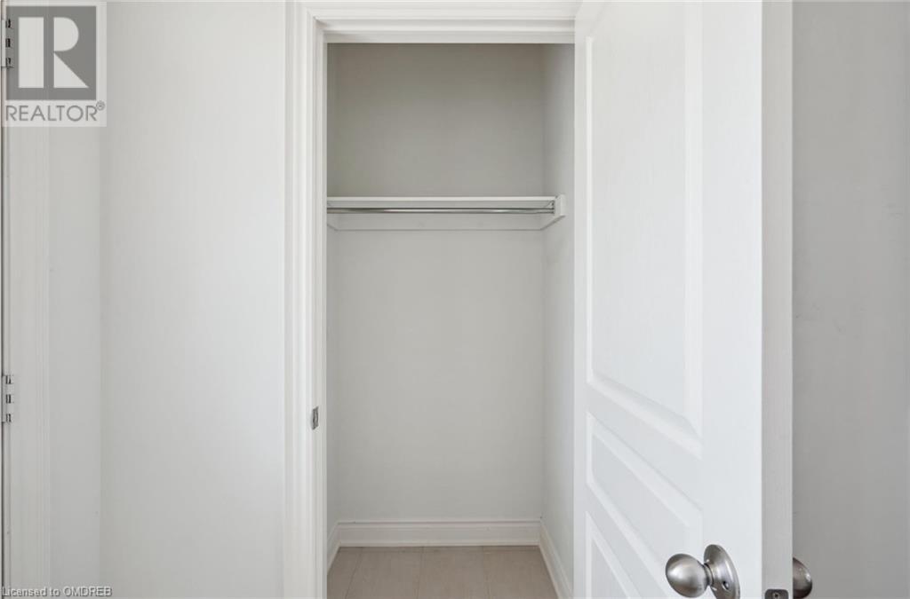 À vendre 8 SLATER MILL PLACE, Waterdown, Ontario L0R2H1 40666412