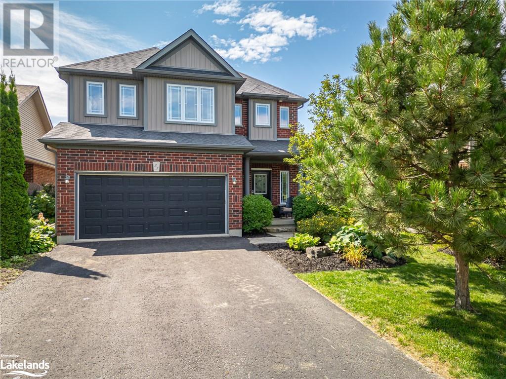 For sale 53 CHAMBERLAIN Crescent, Collingwood, Ontario L9Y0C9