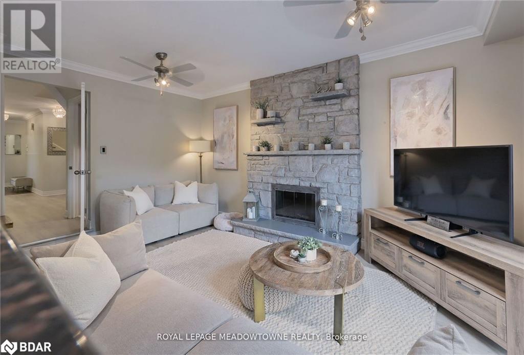 For sale 4320 SHELBY Crescent, Mississauga, Ontario L4W3T3 40667986