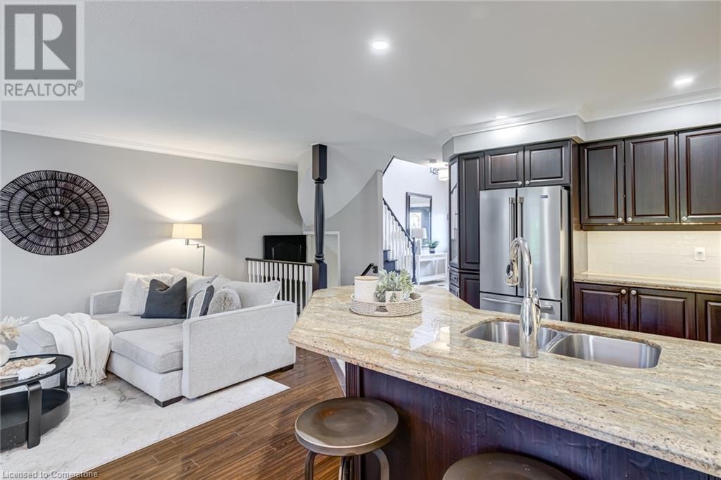 À vendre 143 FOXBOROUGH Drive, Ancaster, Ontario L9G4Z1 40668745