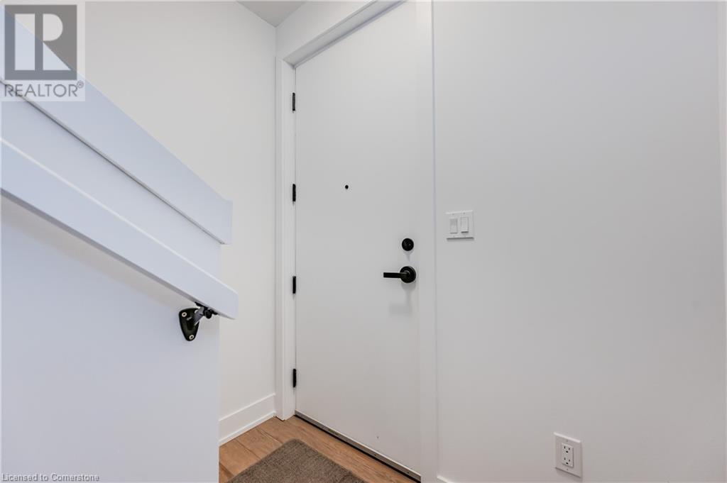 For sale 99 ROGER Street Unit 52, Waterloo, Ontario N2J0G1 40669096