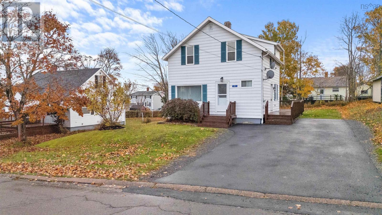 For sale 41 Belmont Avenue, Stellarton, Nova Scotia B0K1S0 202425961