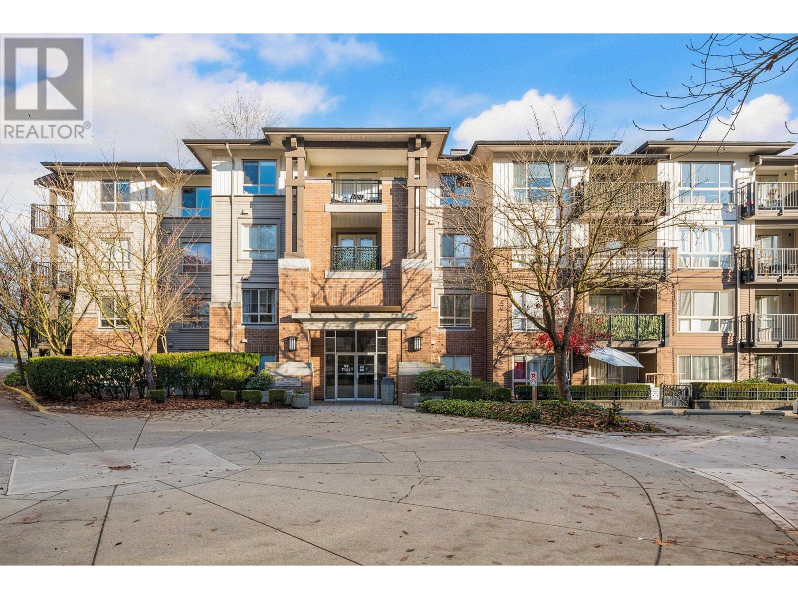 For sale: 208 11667 HANEY BYPASS, Maple Ridge, British Columbia V2X8W9 ...