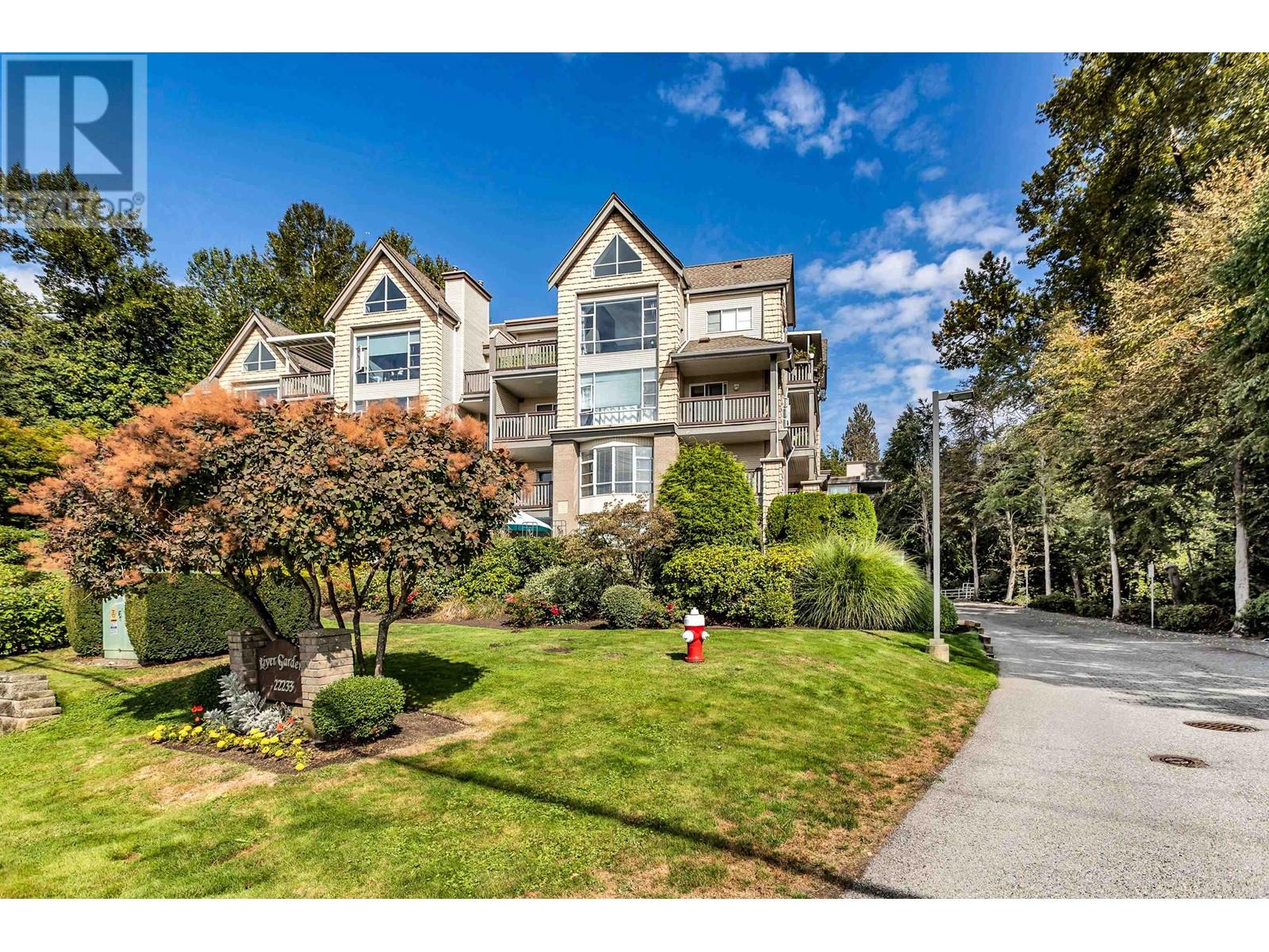 For sale: 307 22233 RIVER ROAD, Maple Ridge, British Columbia V2X3N7 ...