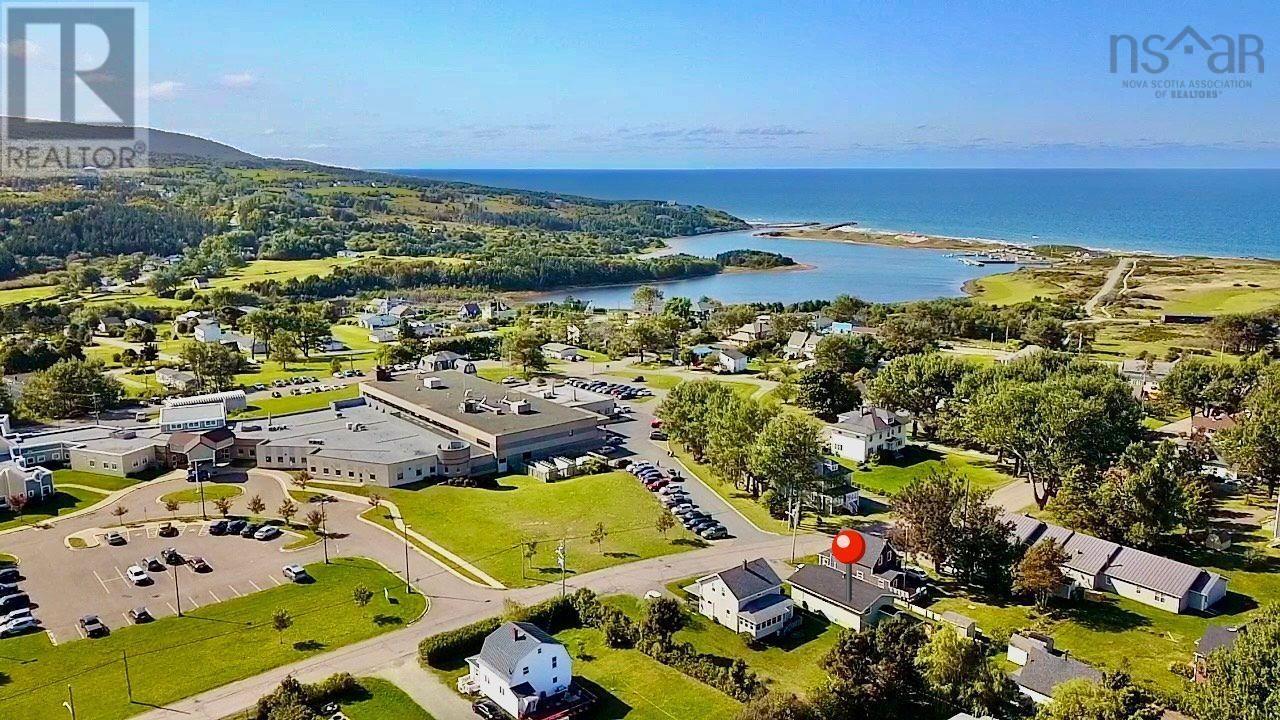 For sale: 63 Maple Street, Inverness, Nova Scotia B0E1N0 - 202423723 ...