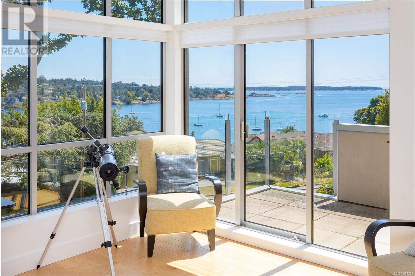 2597 vista bay rd