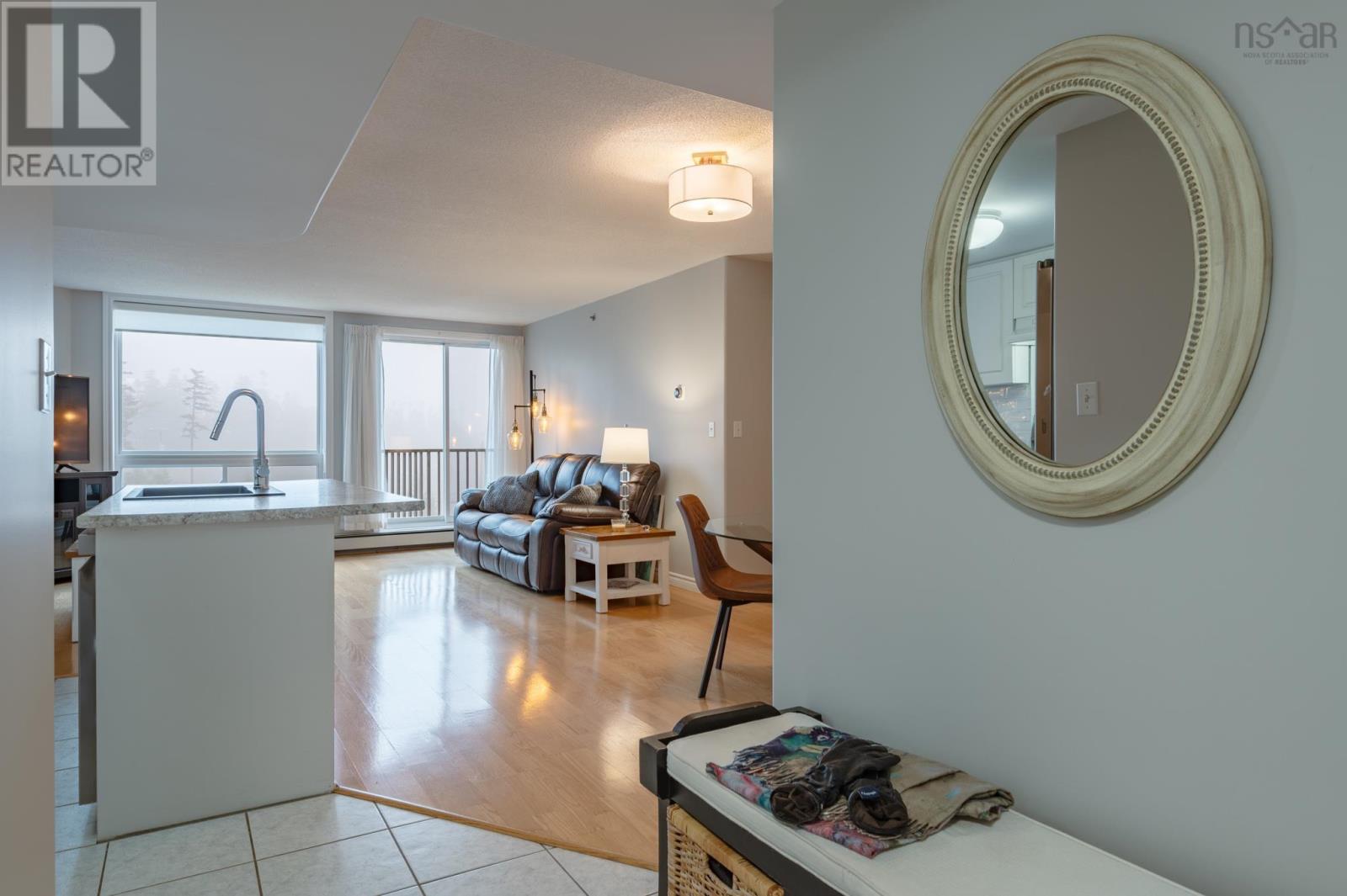 À Vendre : 40 Regency Park Drive, Halifax, Nouvelle-Écosse B3s1k4 