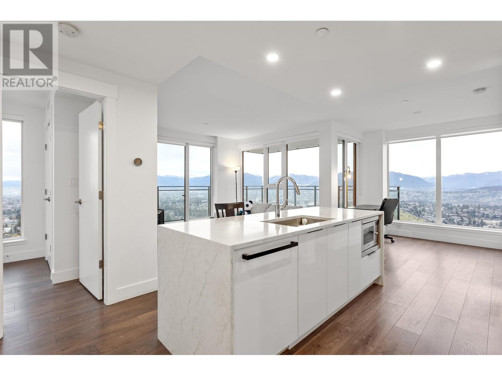 For sale: 3608 4711 HAZEL STREET, Burnaby, British Columbia