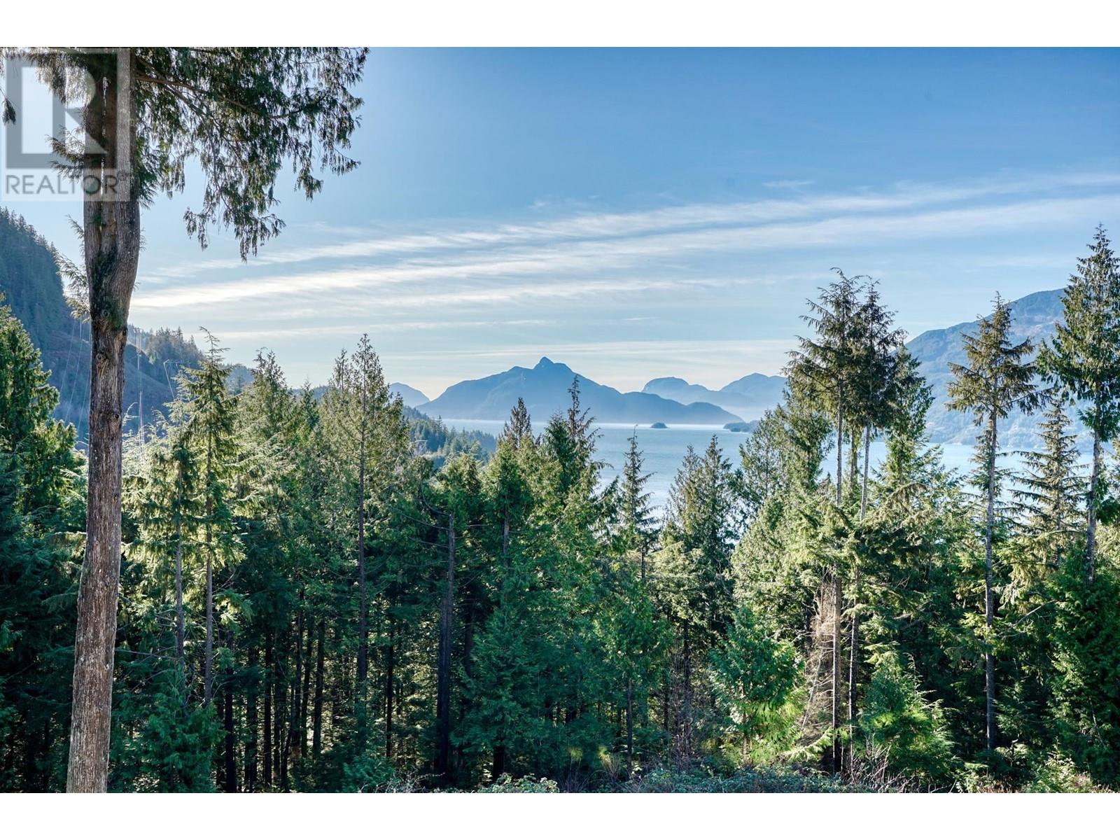 For sale: 1024 GOAT RIDGE DRIVE, Britannia Beach, British Columbia ...